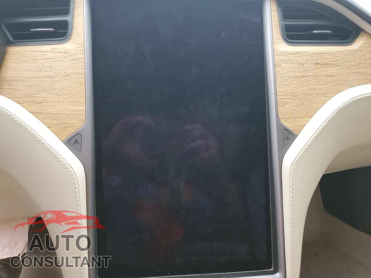 TESLA MODEL S 2018 - 5YJSA1E27JF284834