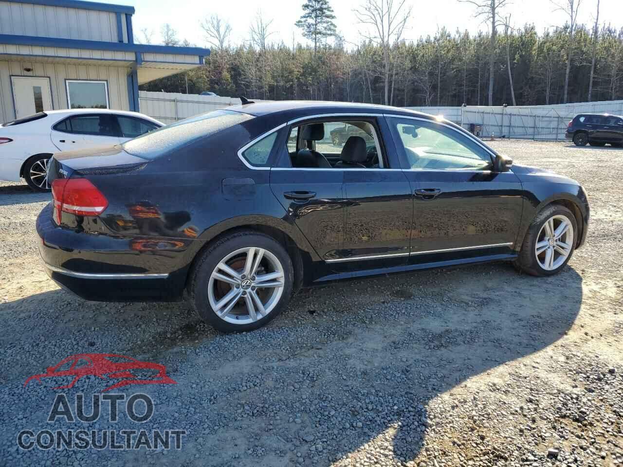 VOLKSWAGEN PASSAT 2014 - 1VWCS7A32EC022156