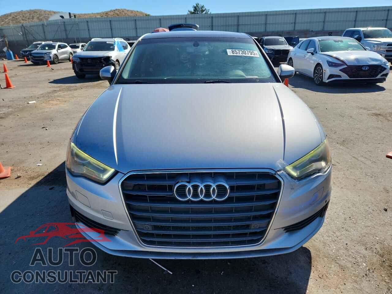 AUDI A3 2016 - WAUA7GFF2G1028498