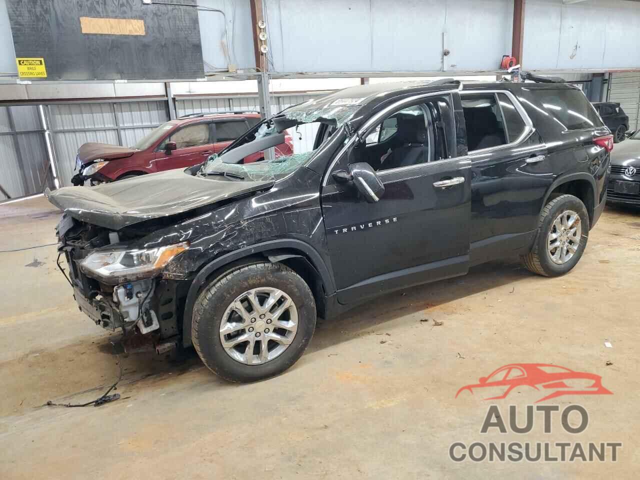 CHEVROLET TRAVERSE 2019 - 1GNERGKW3KJ304031