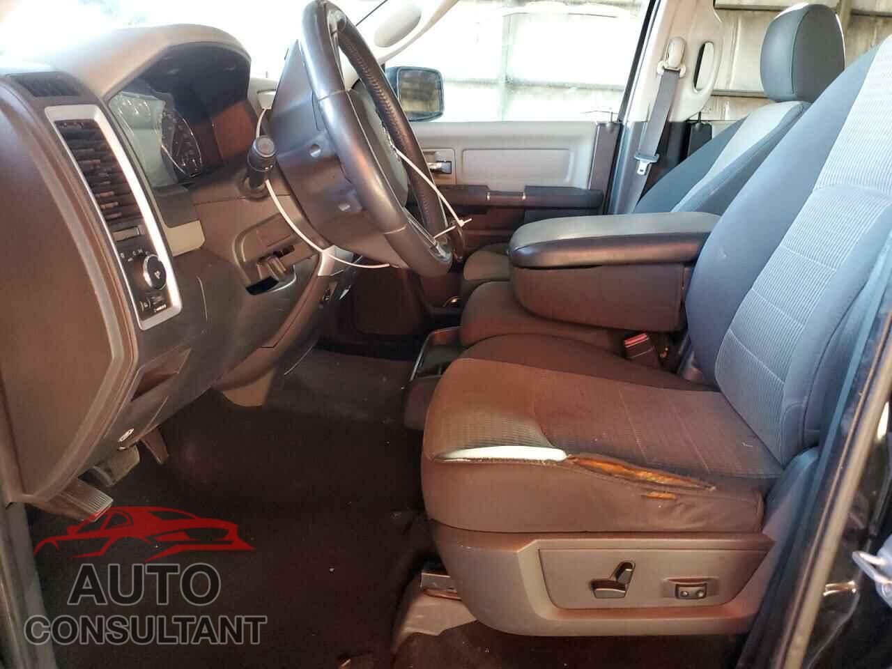DODGE RAM 1500 2012 - 1C6RD7LT2CS341555