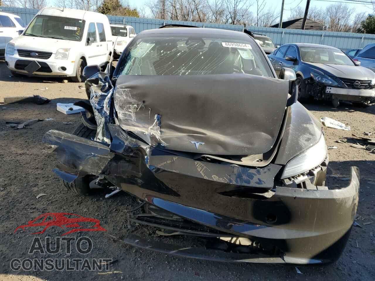 TESLA MODEL 3 2024 - 5YJ3E1EB9RF735041