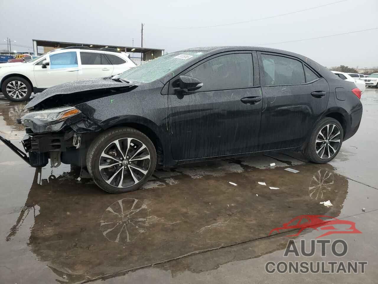 TOYOTA COROLLA 2018 - 5YFBURHE2JP792077