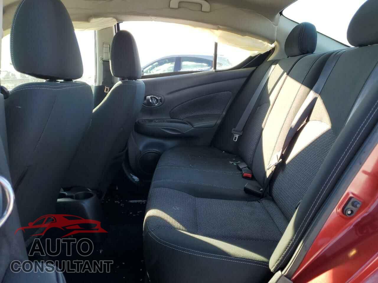 NISSAN VERSA 2019 - 3N1CN7AP3KL861684