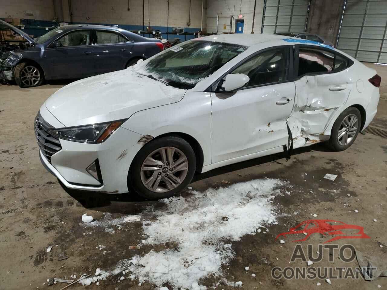 HYUNDAI ELANTRA 2019 - 5NPD84LFXKH496545