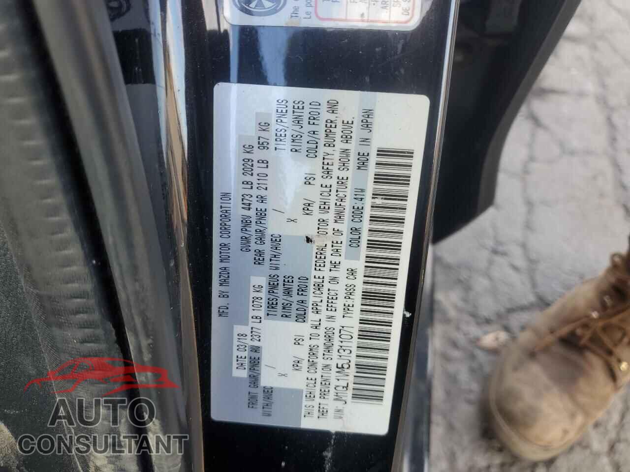MAZDA 3 2018 - JM1GL1VM5J1311071