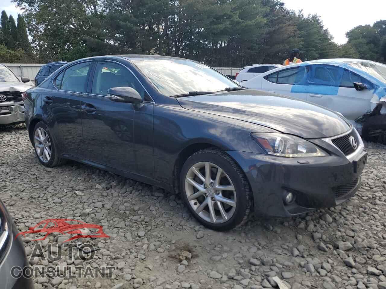 LEXUS IS 2011 - JTHCE5C21B5000876