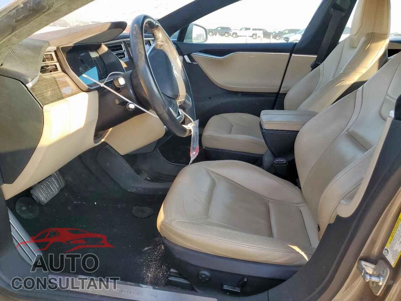TESLA MODEL S 2015 - 5YJSA1E28FF107829