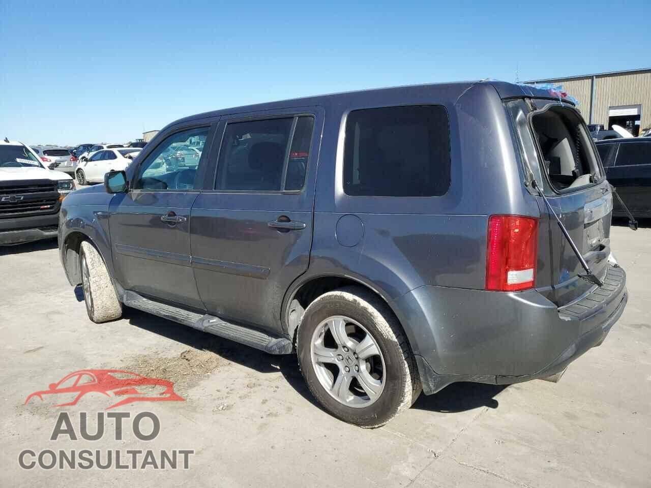 HONDA PILOT 2015 - 5FNYF3H68FB009860