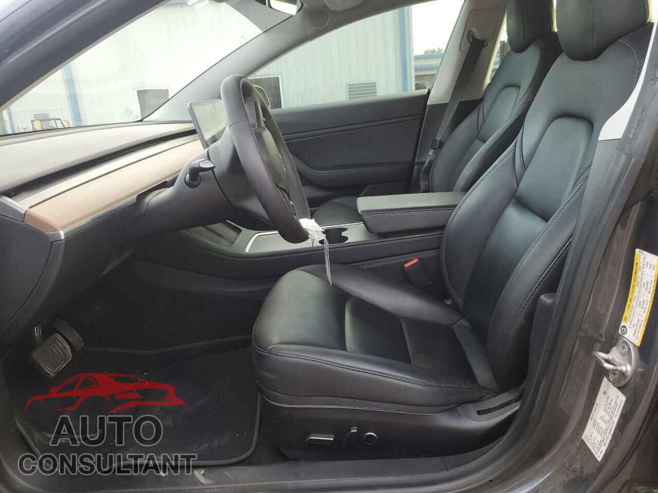 TESLA MODEL 3 2021 - 5YJ3E1EBXMF901916