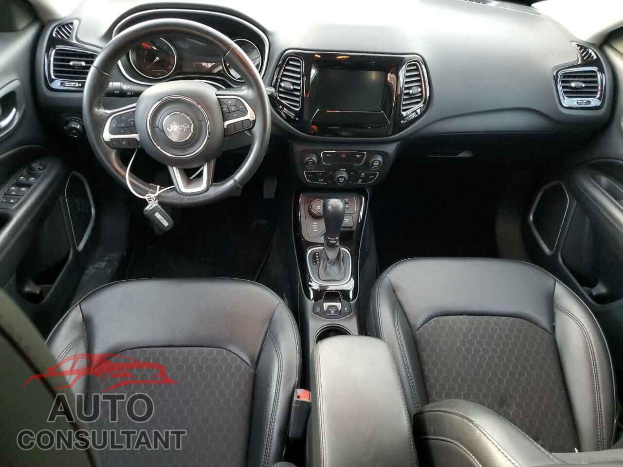 JEEP COMPASS 2020 - 3C4NJDBB5LT100613