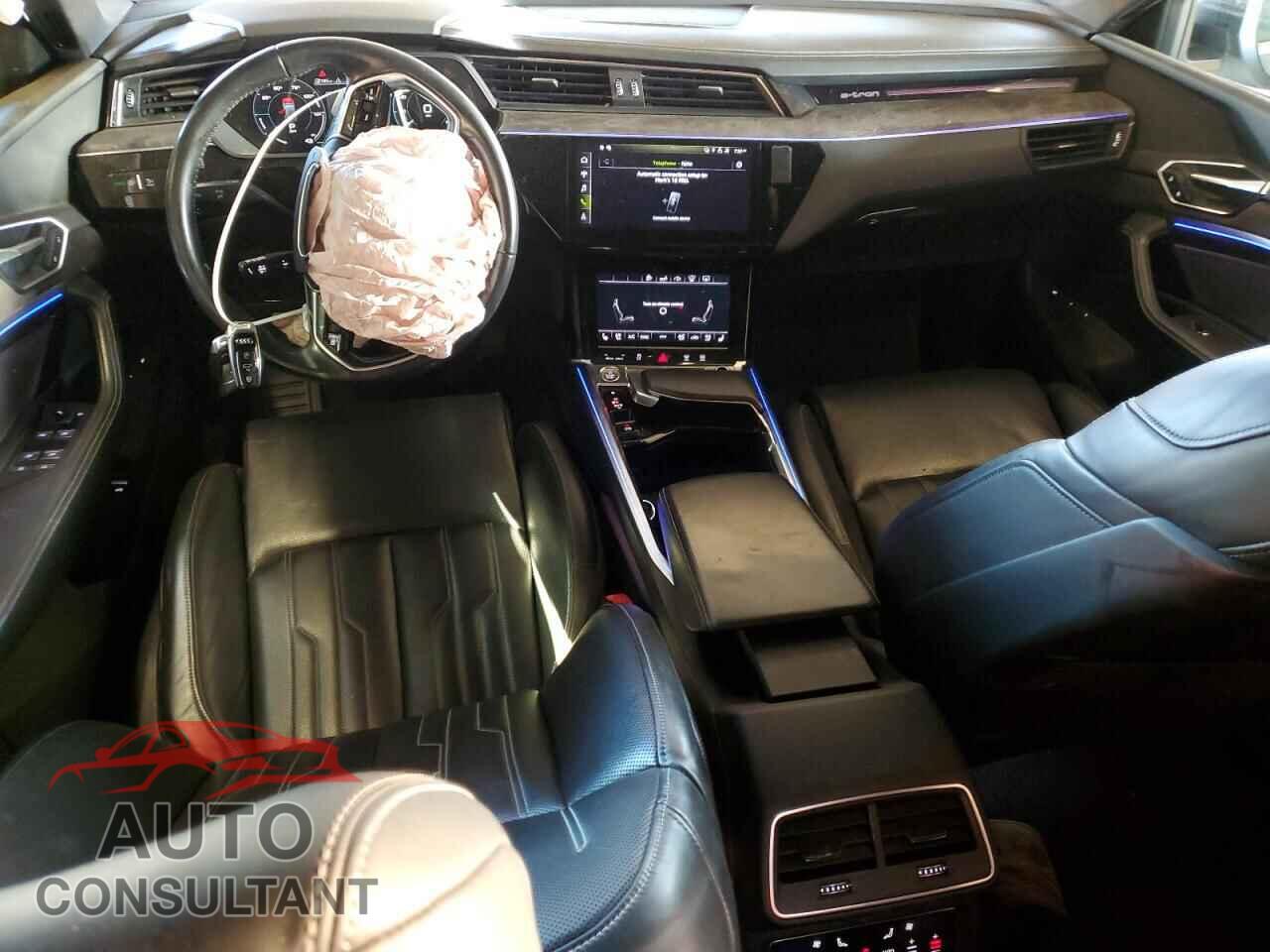 AUDI E-TRON 2019 - WA1VAAGE0KB006733