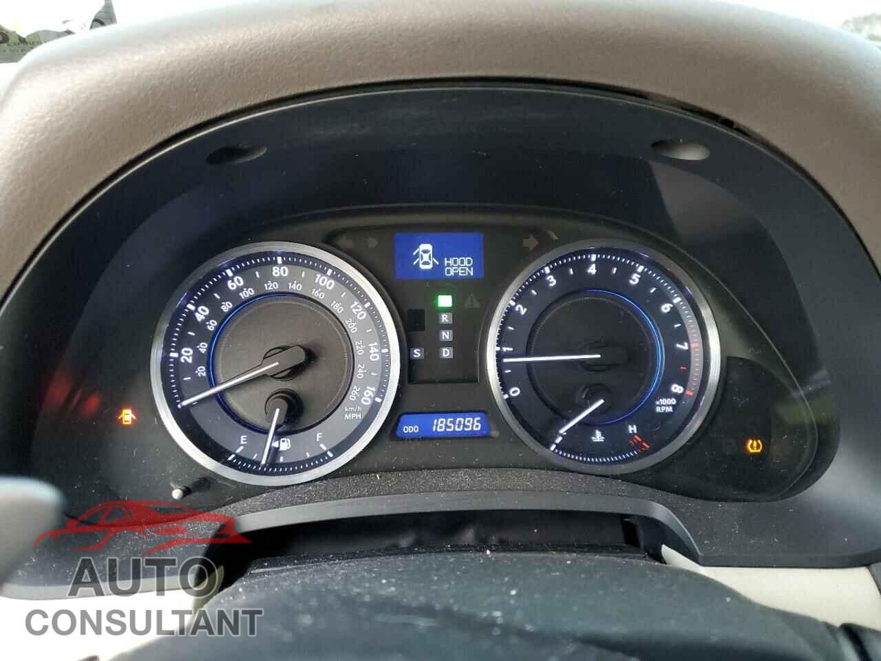LEXUS IS 2012 - JTHBF5C23C5169369