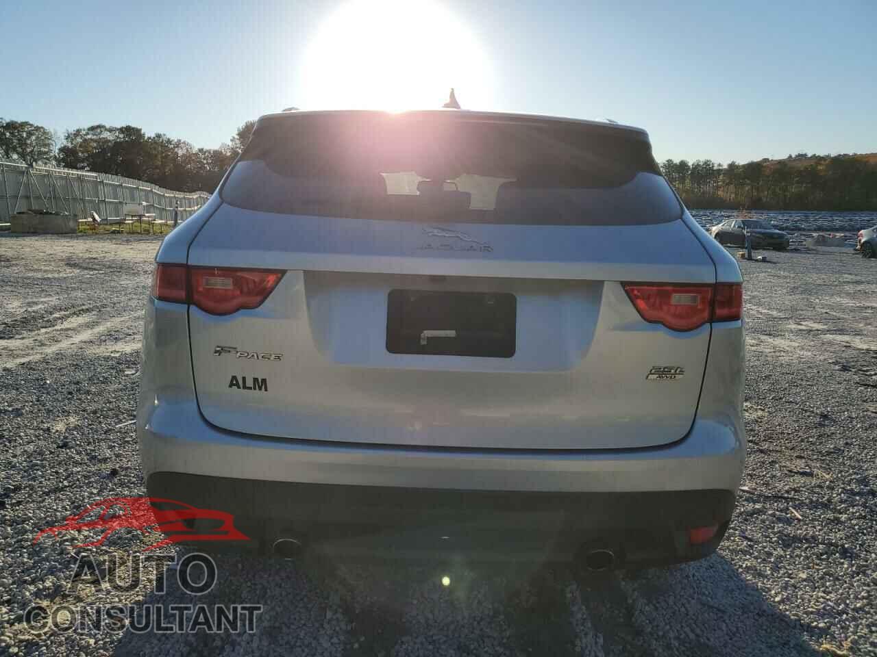 JAGUAR F-PACE 2018 - SADCJ2FX1JA249062