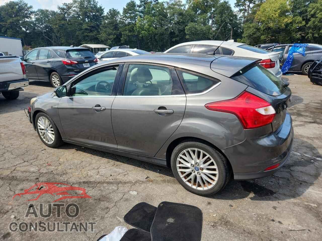 FORD FOCUS 2012 - 1FAHP3M2XCL331074