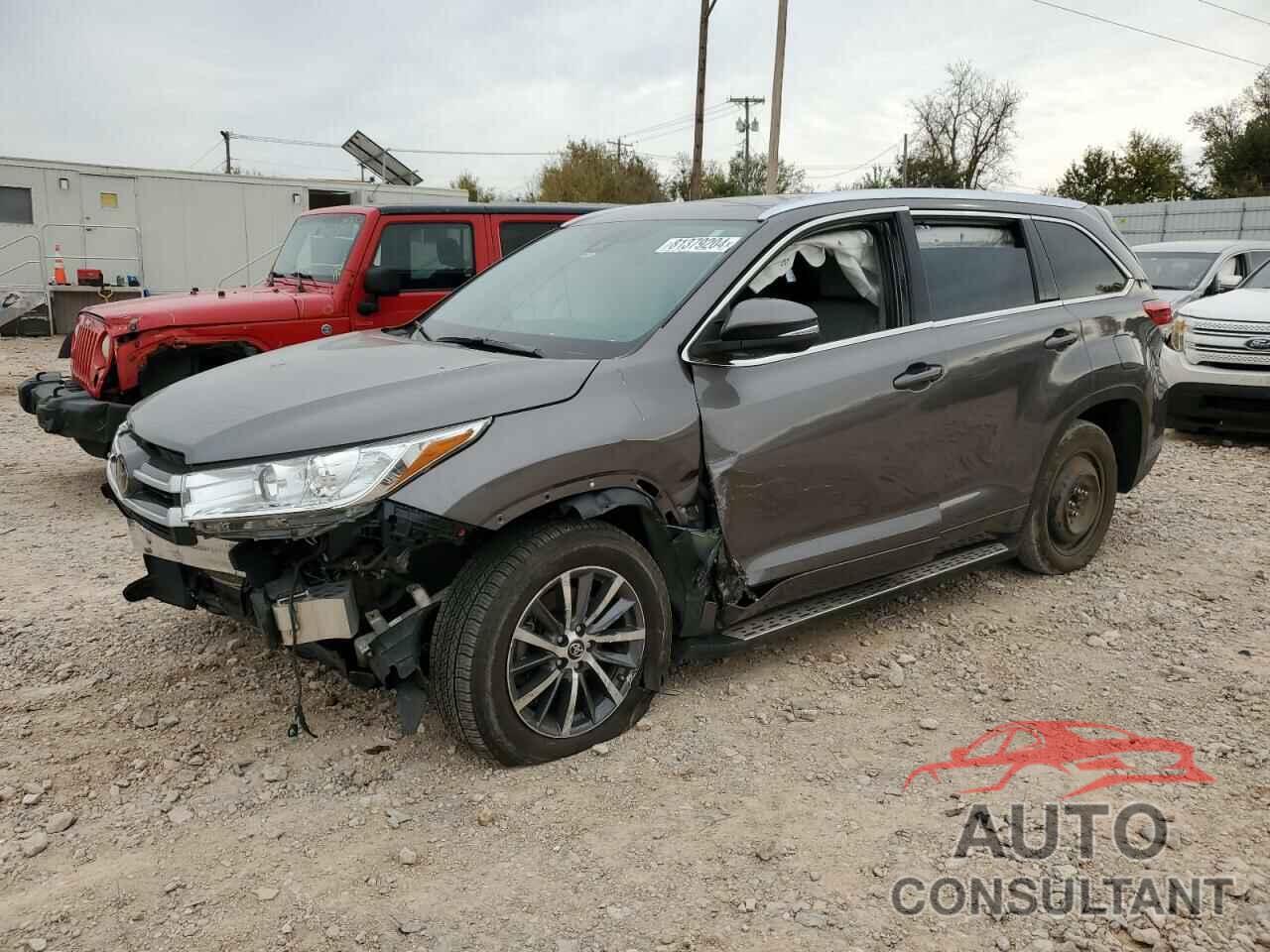 TOYOTA HIGHLANDER 2018 - 5TDKZRFH1JS549589