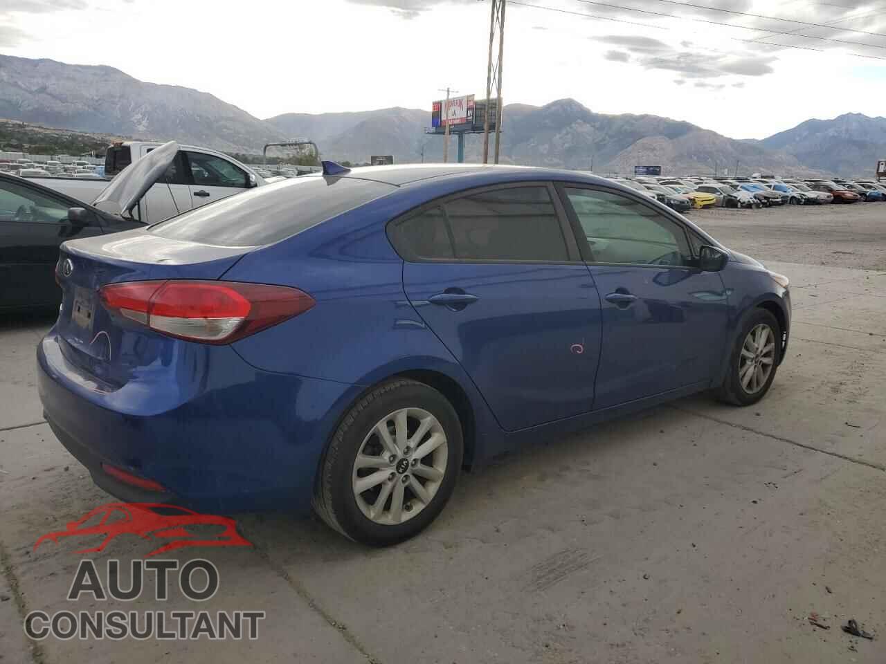 KIA FORTE 2017 - 3KPFL4A77HE018518