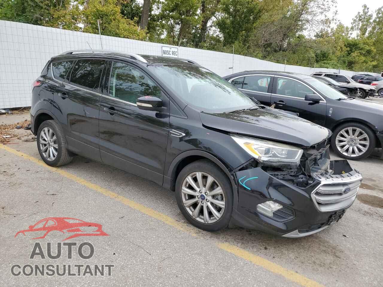 FORD ESCAPE 2017 - 1FMCU9J92HUB62327
