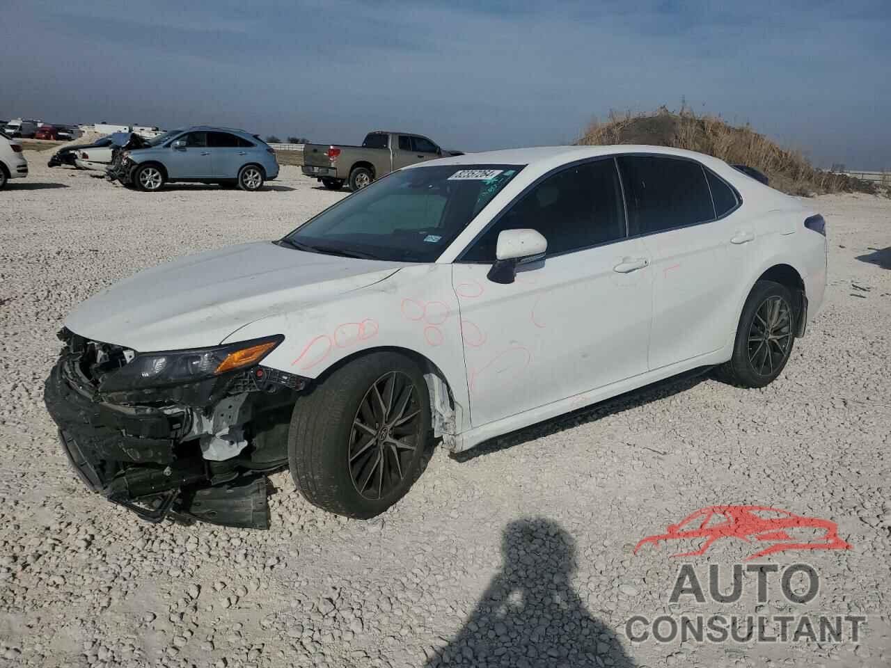 TOYOTA CAMRY 2023 - 4T1T11AK6PU830383