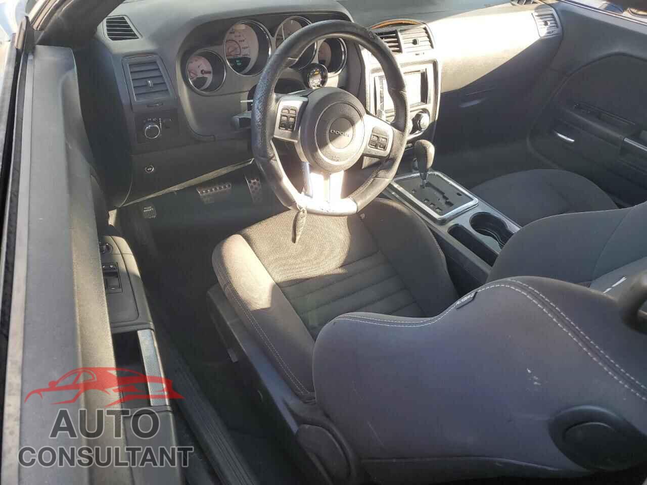 DODGE CHALLENGER 2013 - 2C3CDYDJ6DH687977