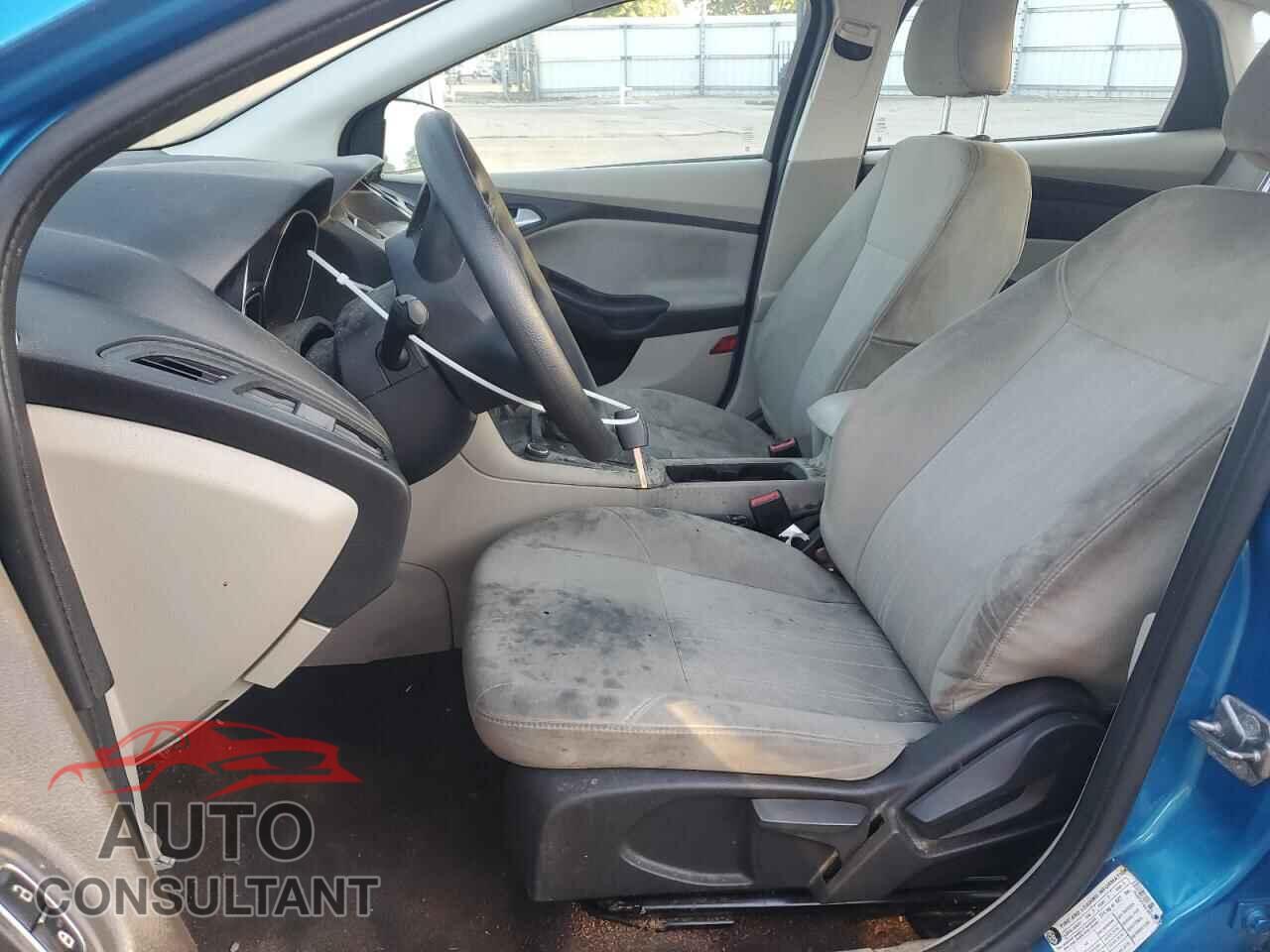 FORD FOCUS 2016 - 1FADP3F26GL292985