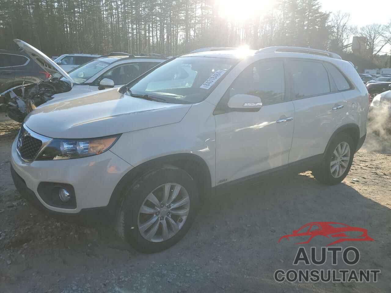 KIA SORENTO 2011 - 5XYKUDA25BG052659