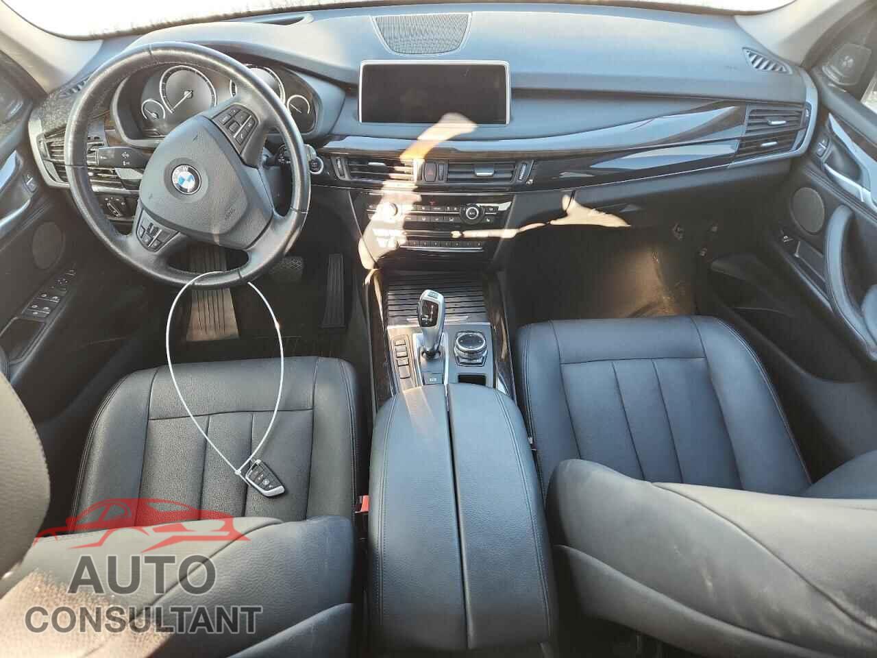 BMW X5 2014 - 5UXKR2C58E0H33567
