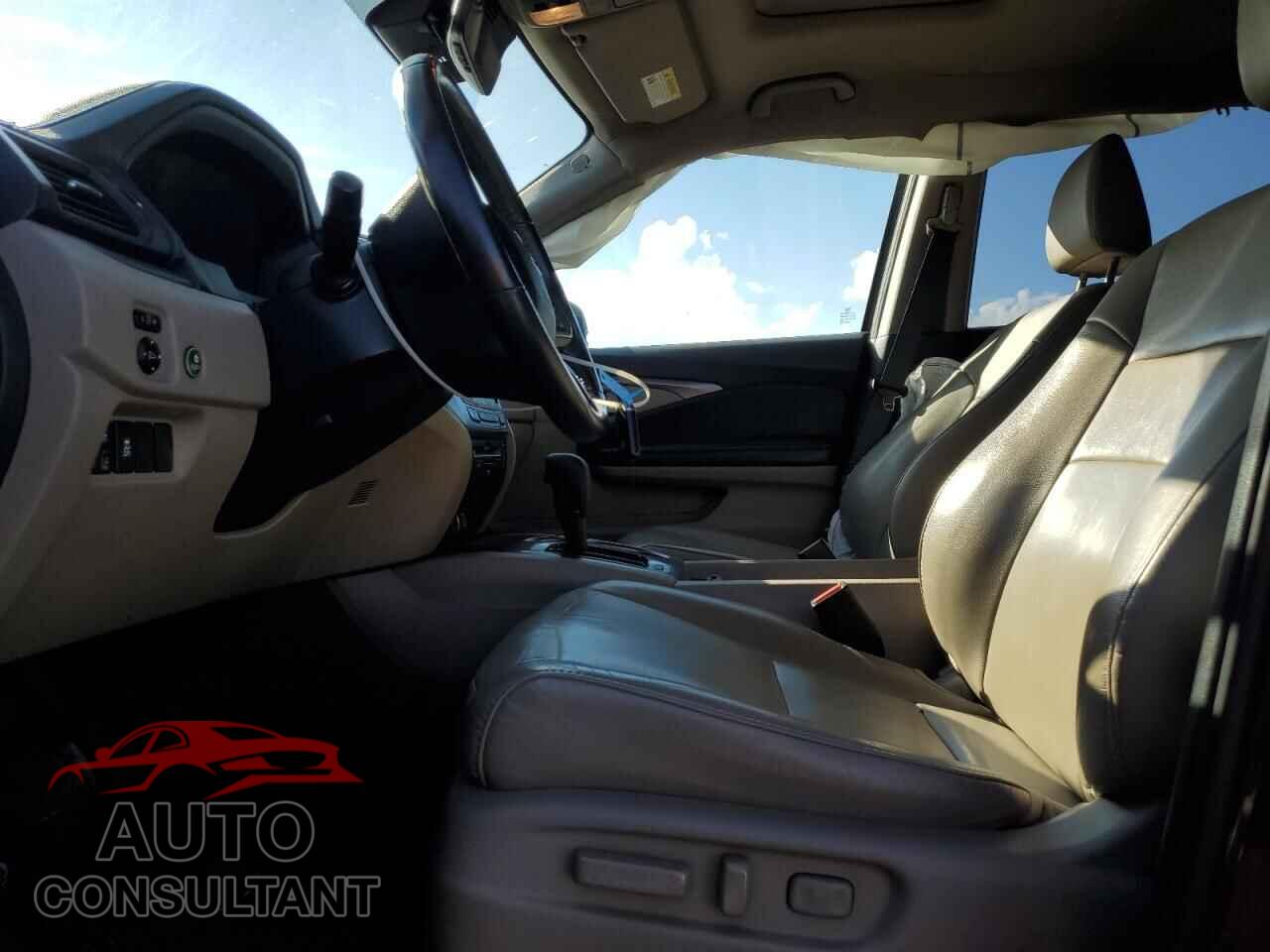 HONDA PILOT 2019 - 5FNYF6H42KB028284