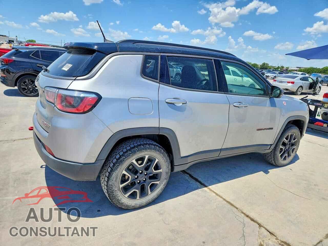 JEEP COMPASS 2019 - 3C4NJDDB5KT728604