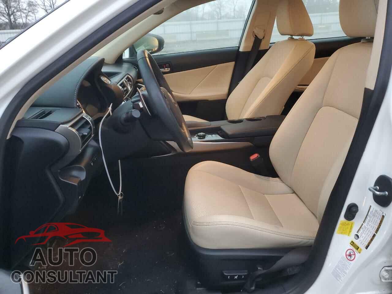 LEXUS IS 2014 - JTHBF1D23E5021362