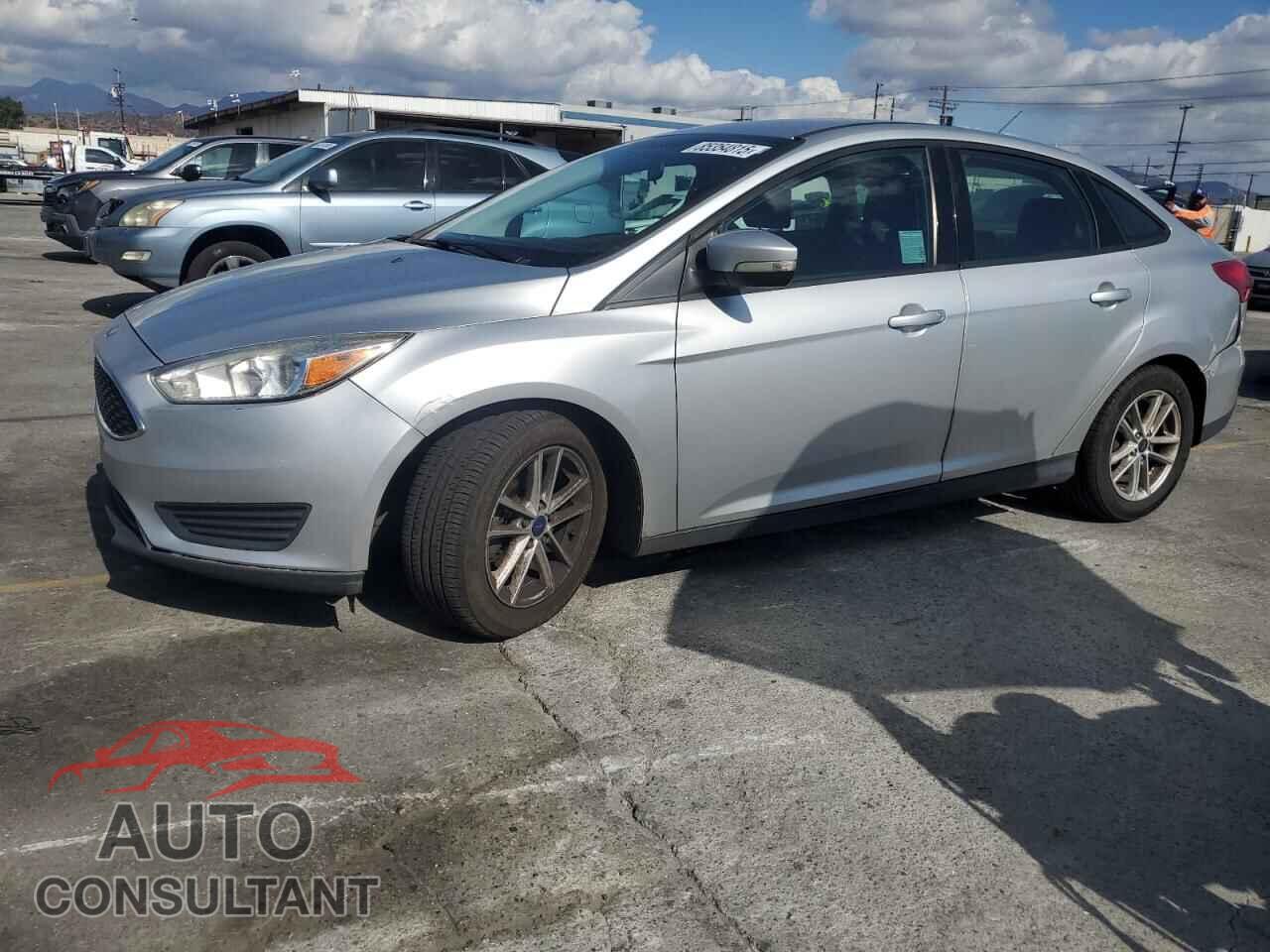 FORD FOCUS 2017 - 1FADP3F23HL300333