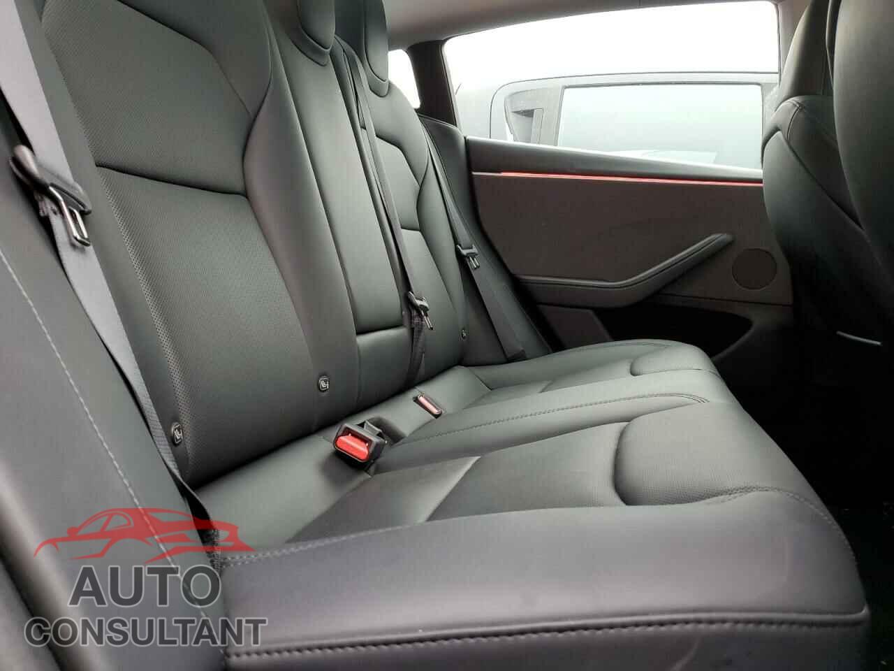 TESLA MODEL 3 2024 - 5YJ3E1EA1RF755212