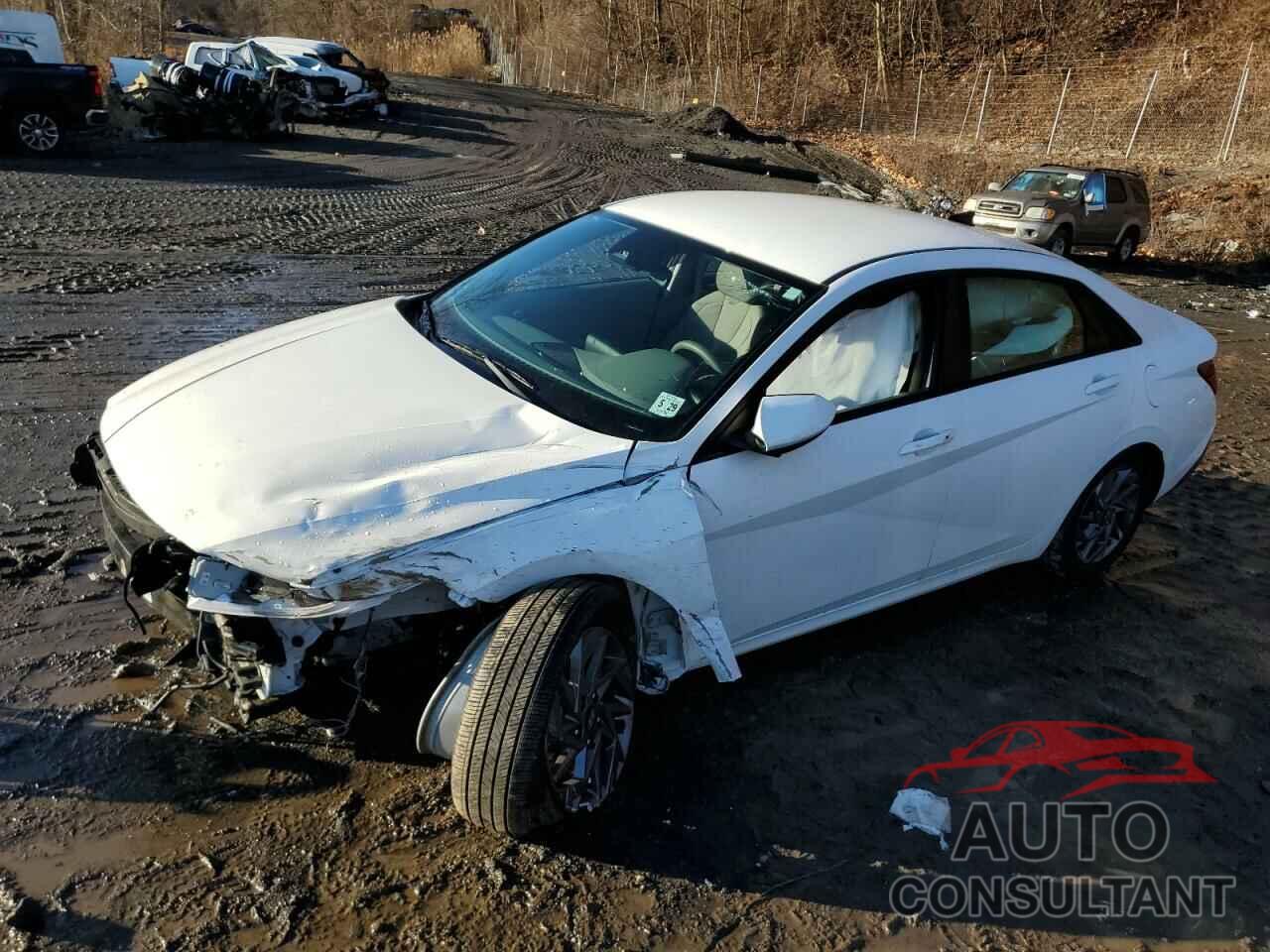 HYUNDAI ELANTRA 2024 - KMHLM4DG7RU758533