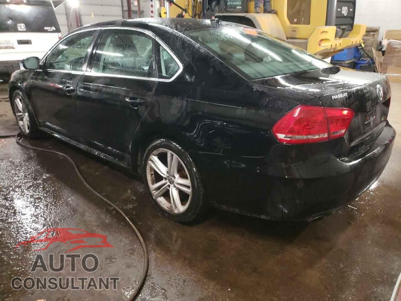 VOLKSWAGEN PASSAT 2014 - 1VWBP7A31EC003739