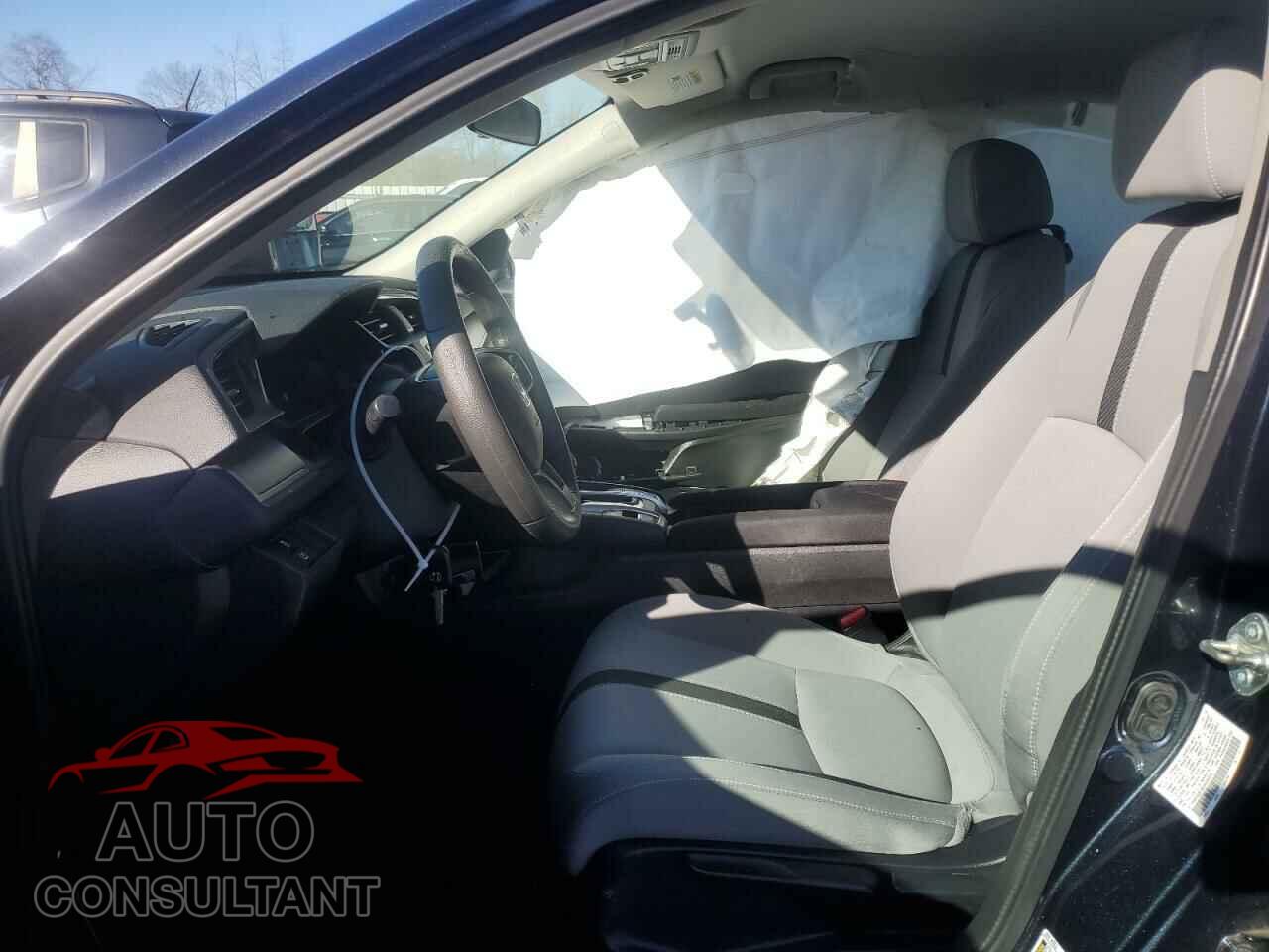 HONDA CIVIC 2018 - 2HGFC2F59JH524200