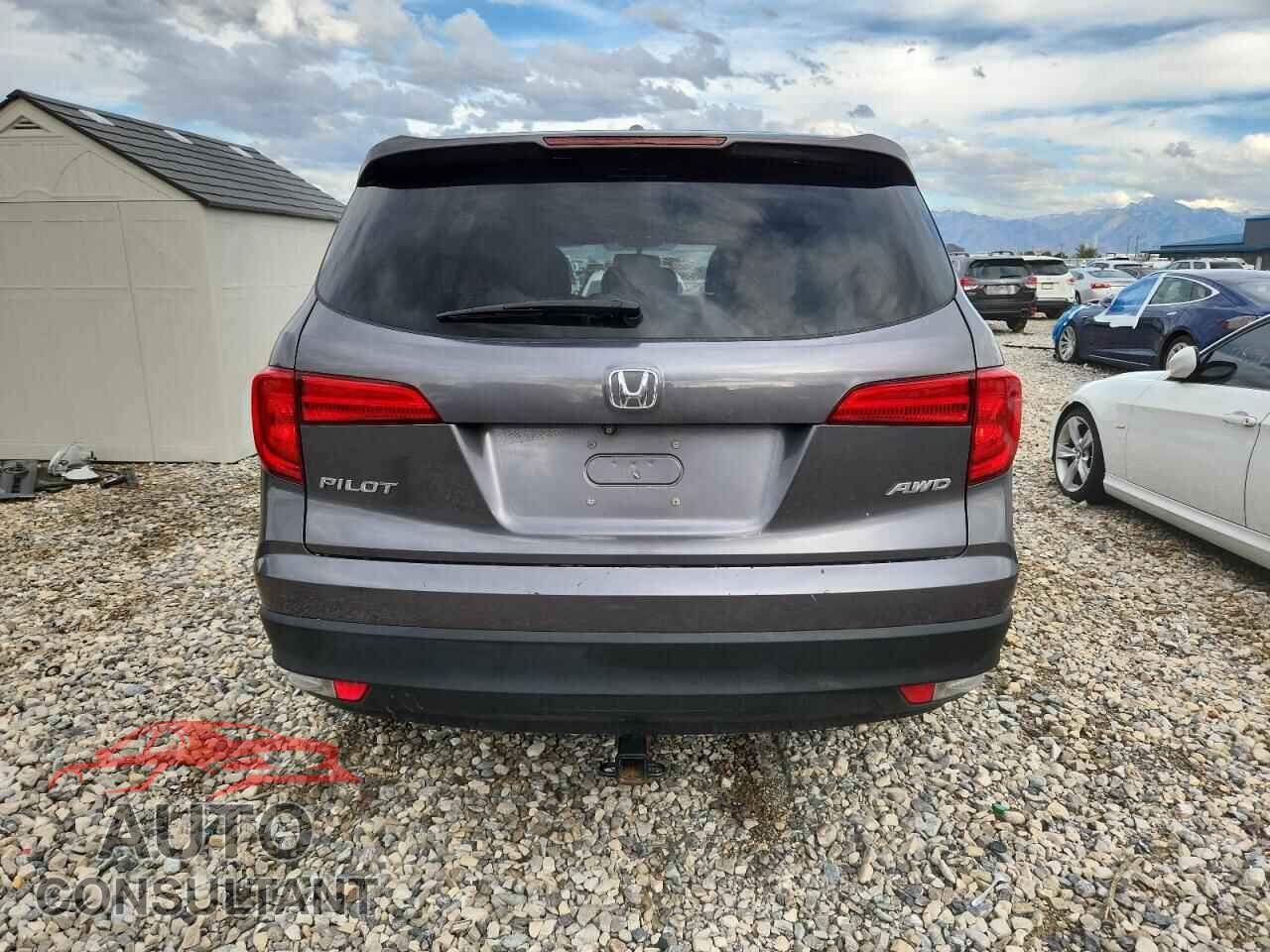 HONDA PILOT 2017 - 5FNYF6H50HB082605