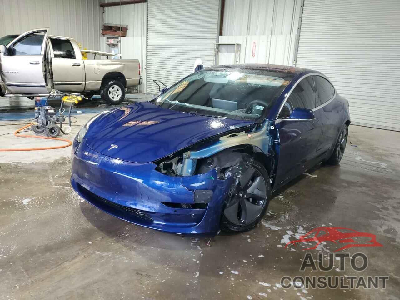 TESLA MODEL 3 2018 - 5YJ3E1EBXJF120356