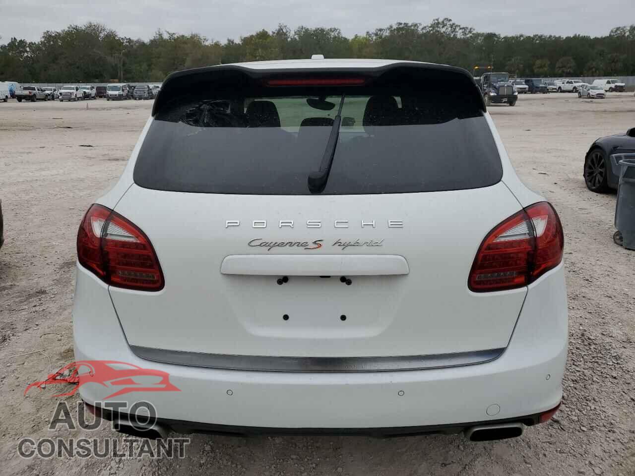 PORSCHE CAYENNE 2012 - WP1AE2A20CLA92536