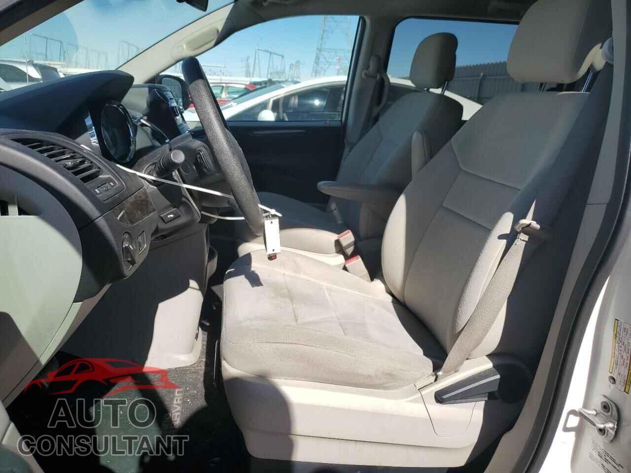 DODGE CARAVAN 2011 - 2D4RN3DG1BR601480