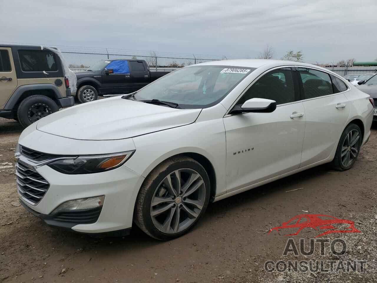 CHEVROLET MALIBU 2021 - 1G1ZD5ST1MF022990