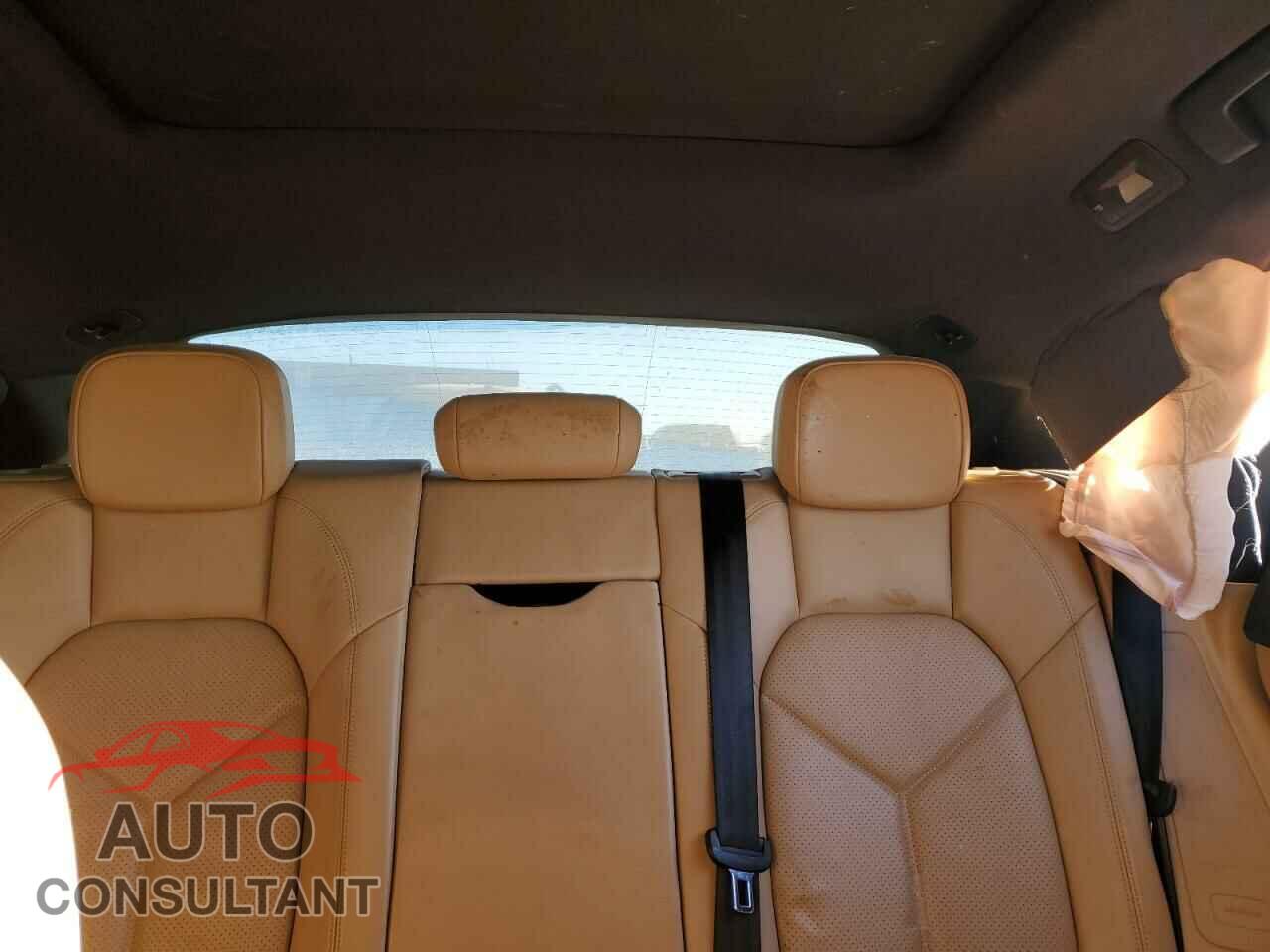 PORSCHE MACAN 2017 - WP1AA2A58HLB02100