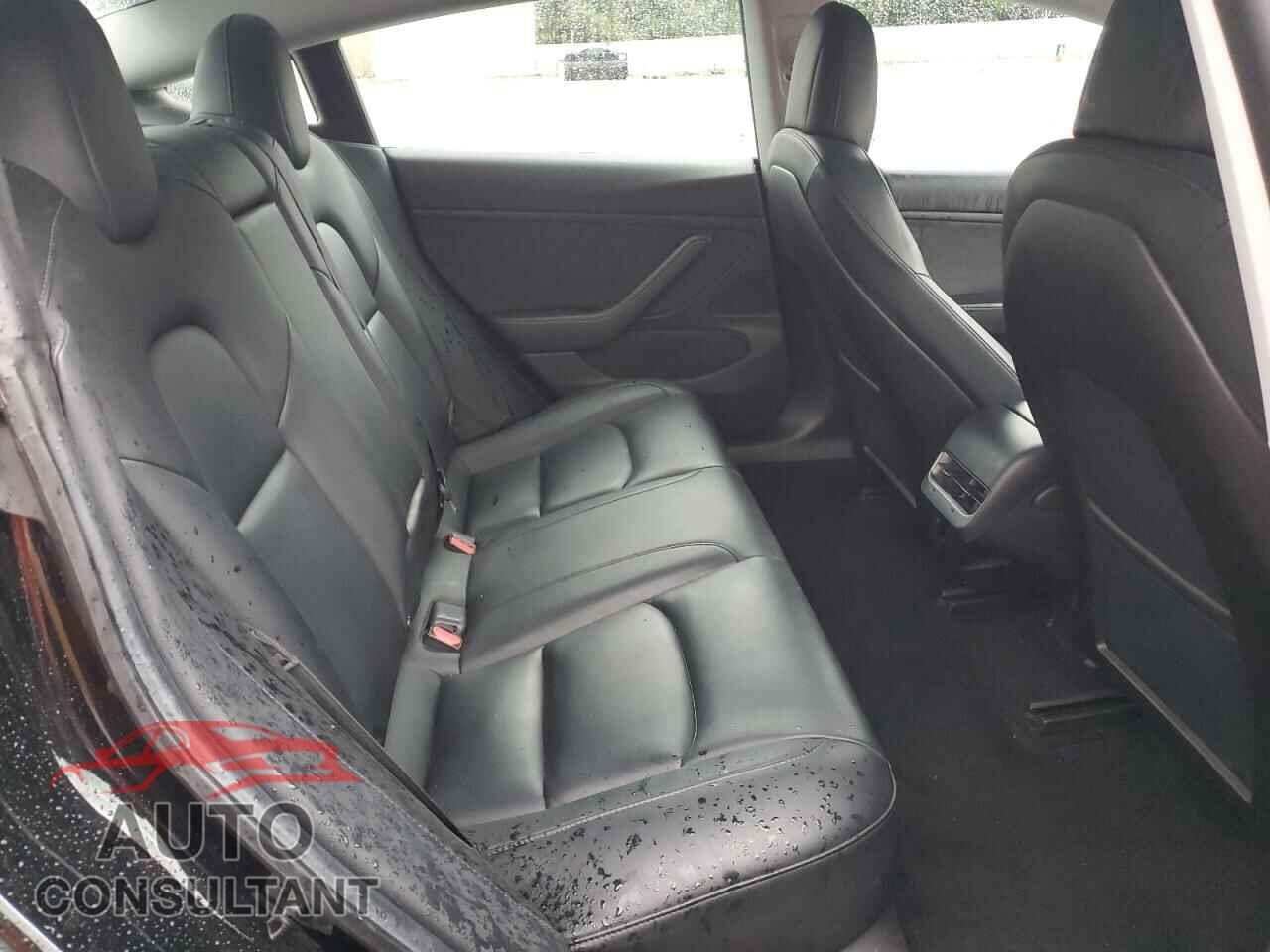 TESLA MODEL 3 2019 - 5YJ3E1EB2KF433547