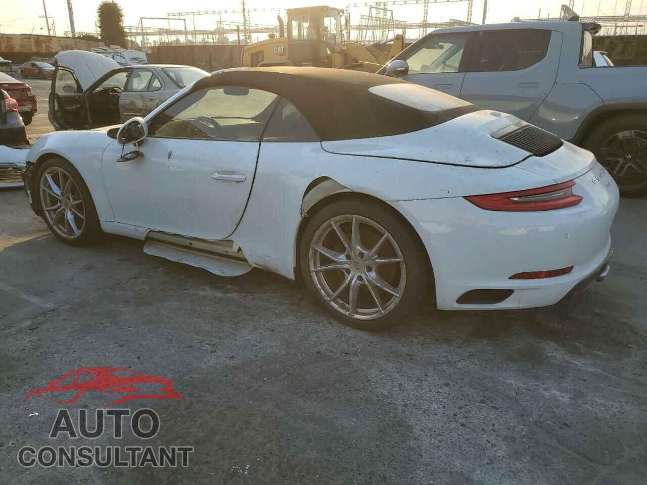 PORSCHE 911 2018 - WP0CA2A90JS138436
