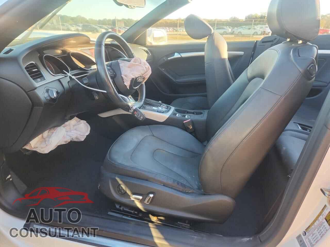 AUDI A5 2013 - WAUJFAFH5DN007019