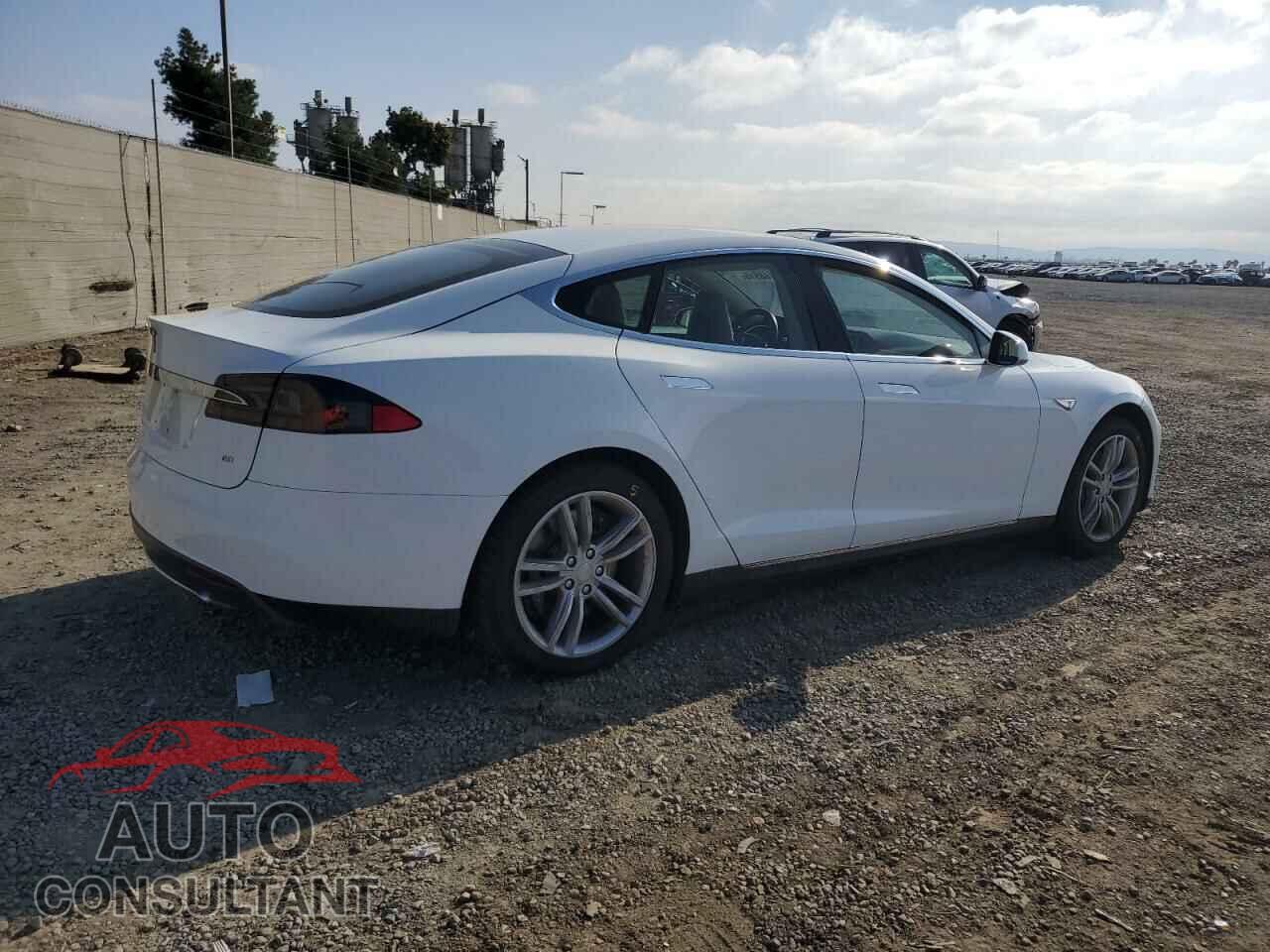 TESLA MODEL S 2013 - 5YJSA1CG2DFP17298