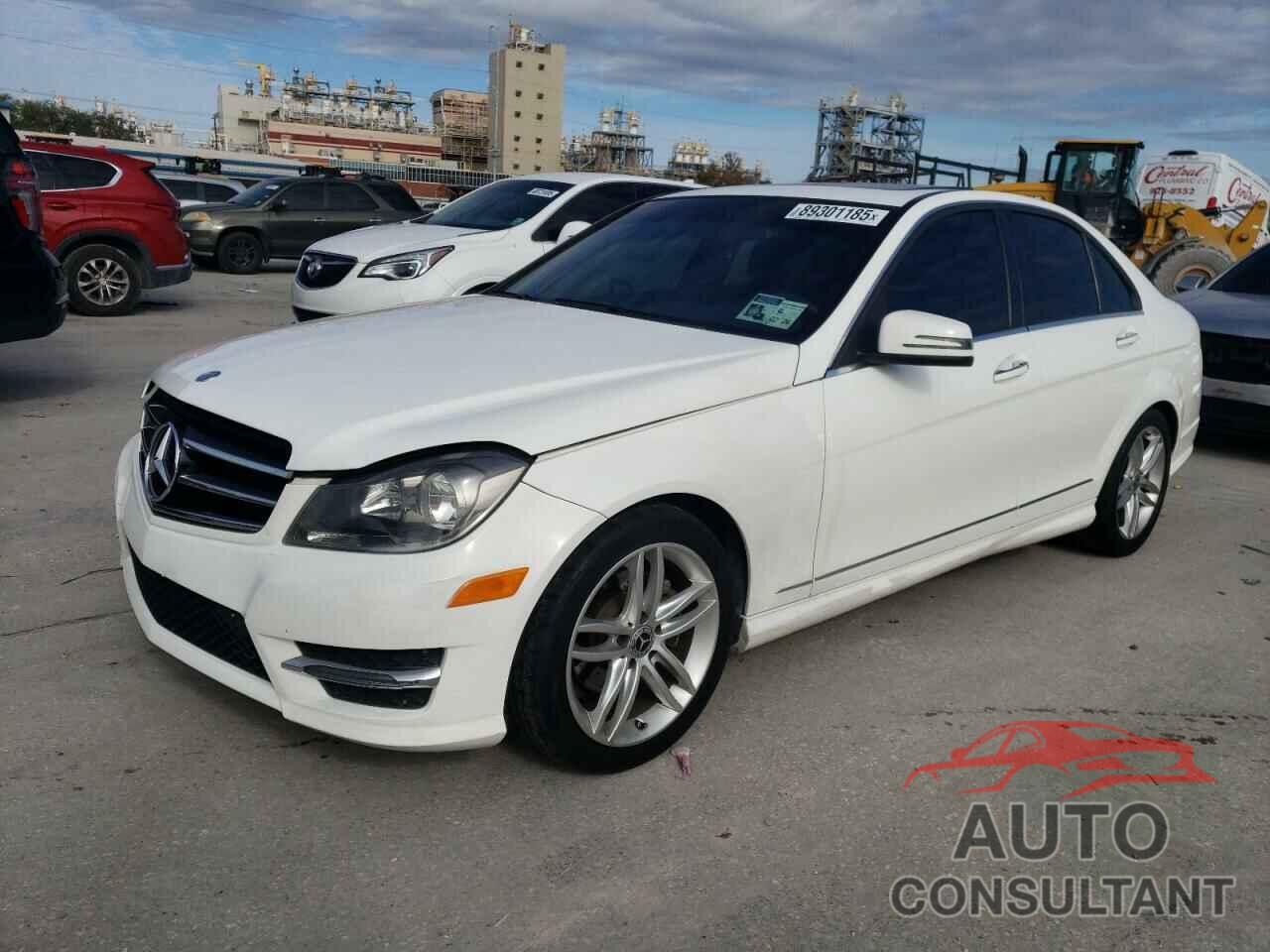 MERCEDES-BENZ C-CLASS 2014 - WDDGF4HB0ER317618
