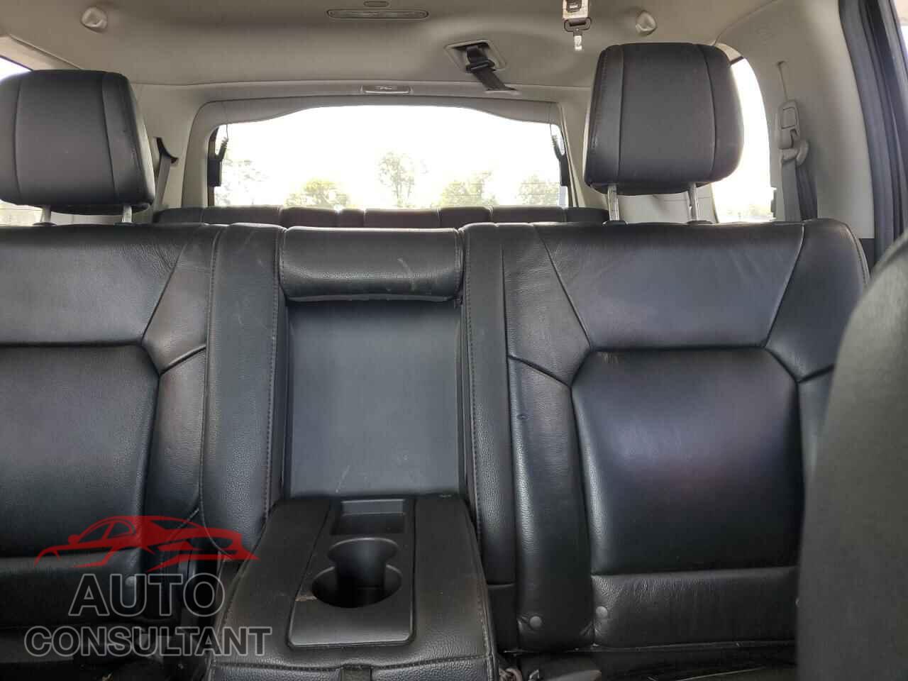 HONDA PILOT 2013 - 5FNYF4H51DB008317