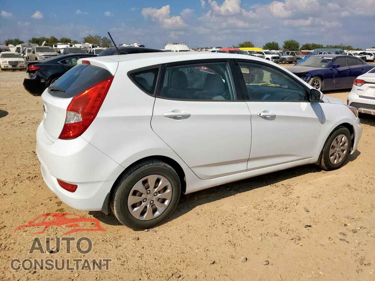 HYUNDAI ACCENT 2015 - KMHCT5AE9FU199400