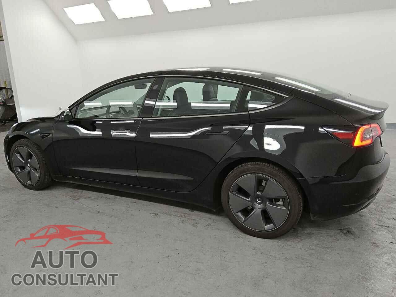 TESLA MODEL 3 2023 - 5YJ3E1EAXPF452801