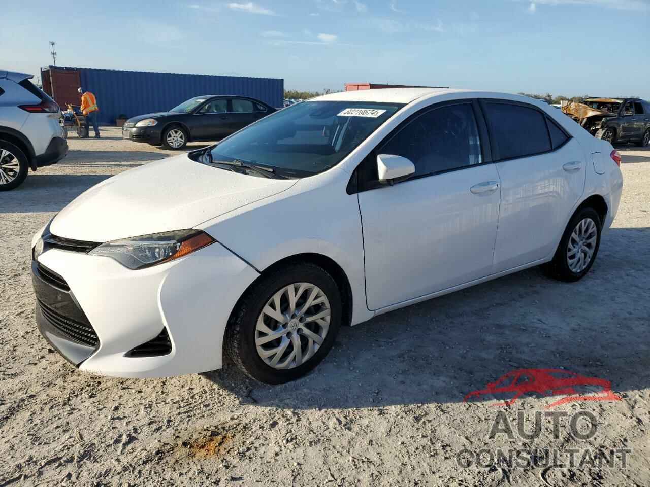 TOYOTA COROLLA 2018 - 2T1BURHE0JC091859